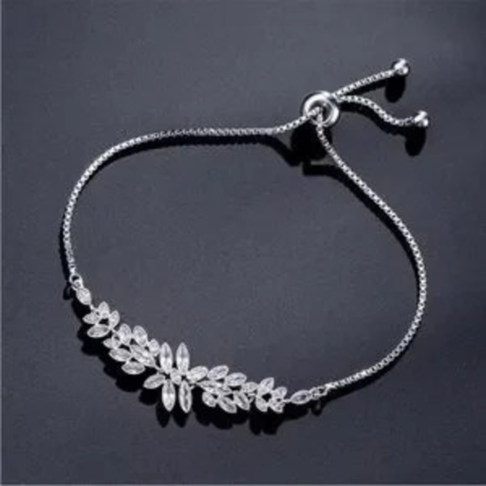 Elegant Silver Leaf Bracelet